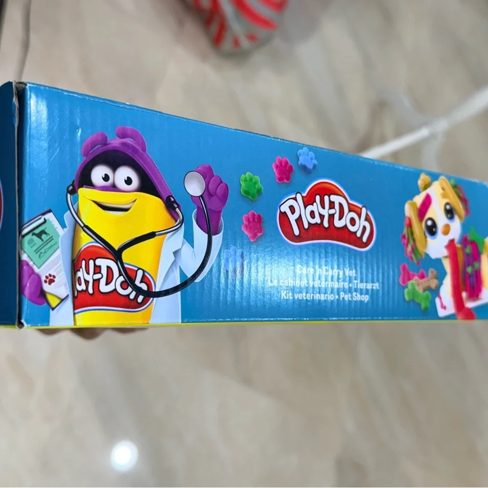 Play-Doh Care ’n Carry Vet Playset Puppy | 5 Cans | Kids Pretend Toy